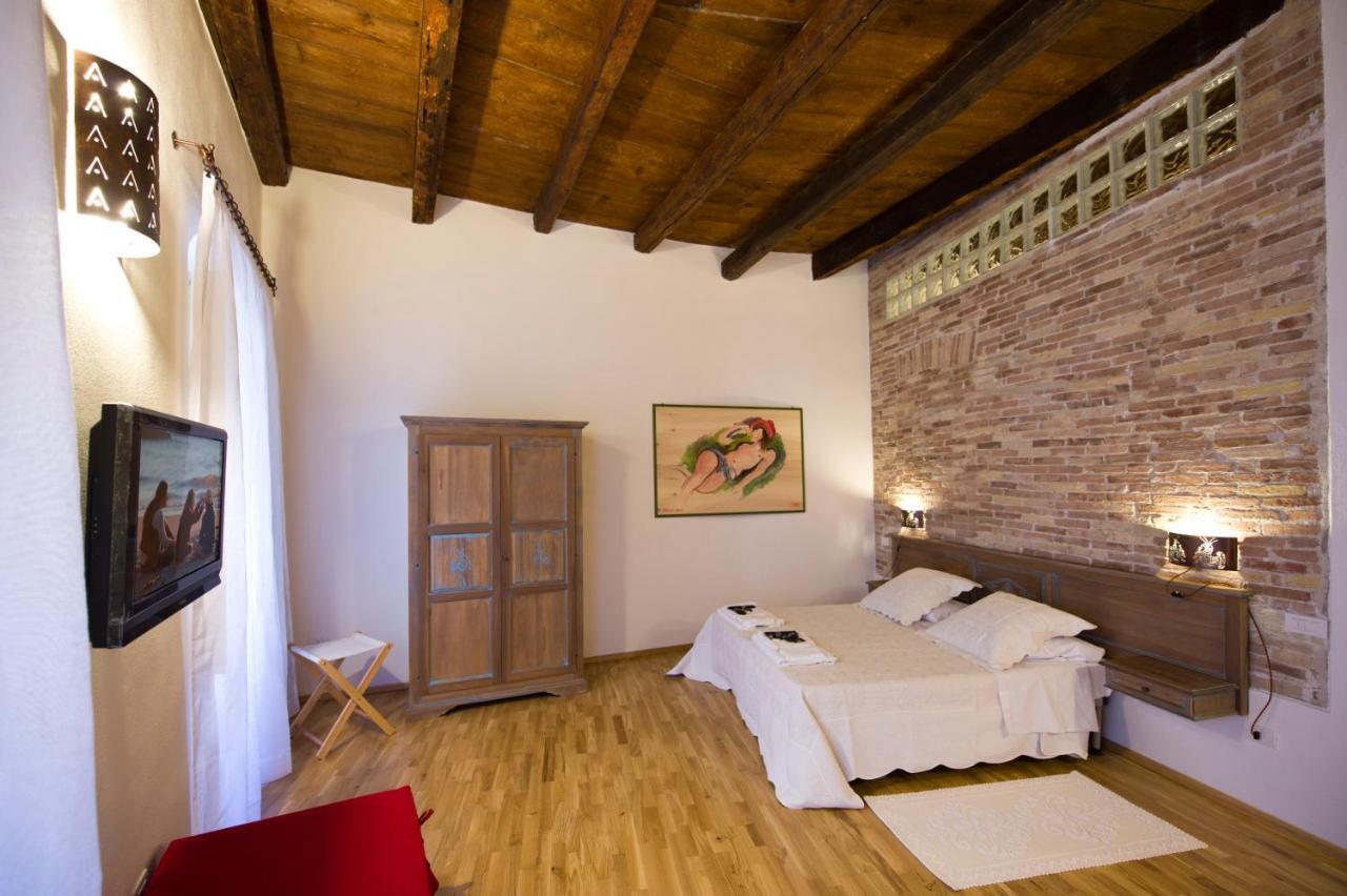 Castelletto Suites Cagliari Cameră foto